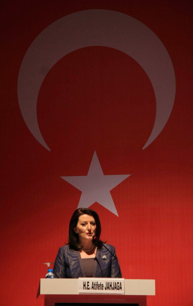 Cumhurbaşkanı Jahjaga 16. Avrasya Ekonomi Zirvesine Katıldı