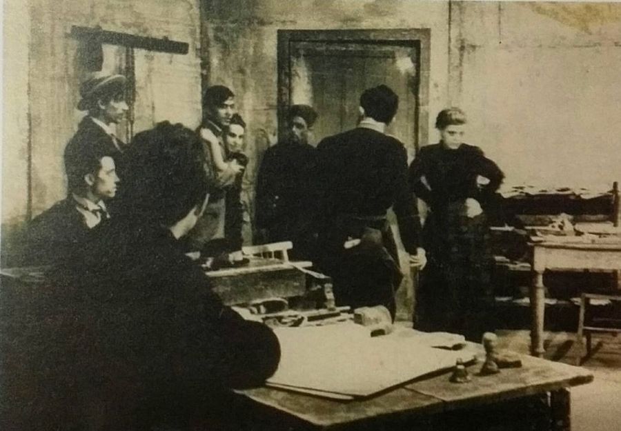 Üsküp Türk Tiyatrosu, ilk oyununun sahnelenişinin 75. yıldönümünü kutluyor