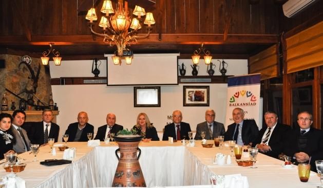 Edita Tahiri İstanbul'da Diaspora Temsilcileriyle Görüştü