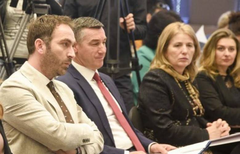 Isa Mustafa Milletvekillere Baskı Yapıyor
