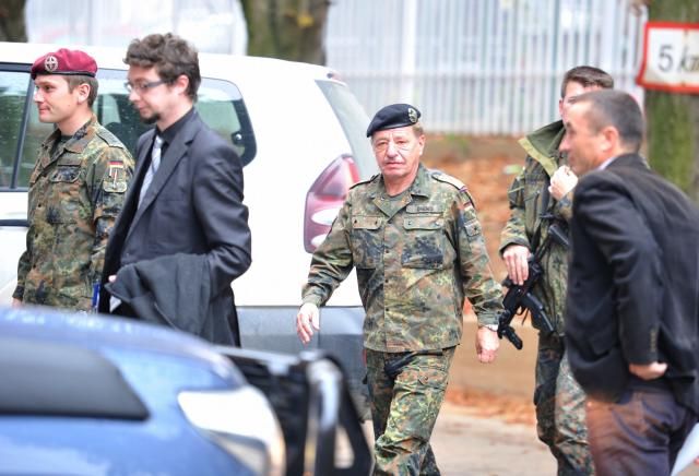 Sırplar Tadiç'ten Düşünce İstiyor