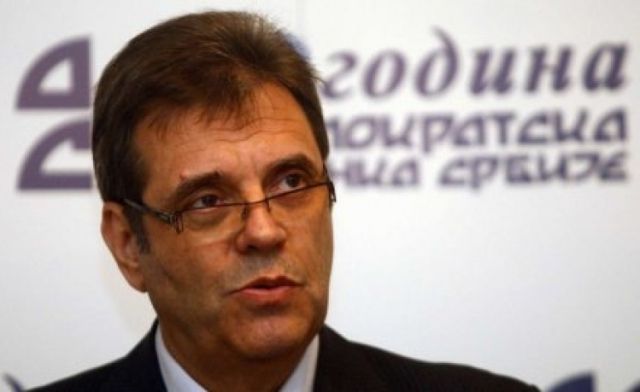 Koştunica: Daçiç, Kosova ile Sınır Koydu