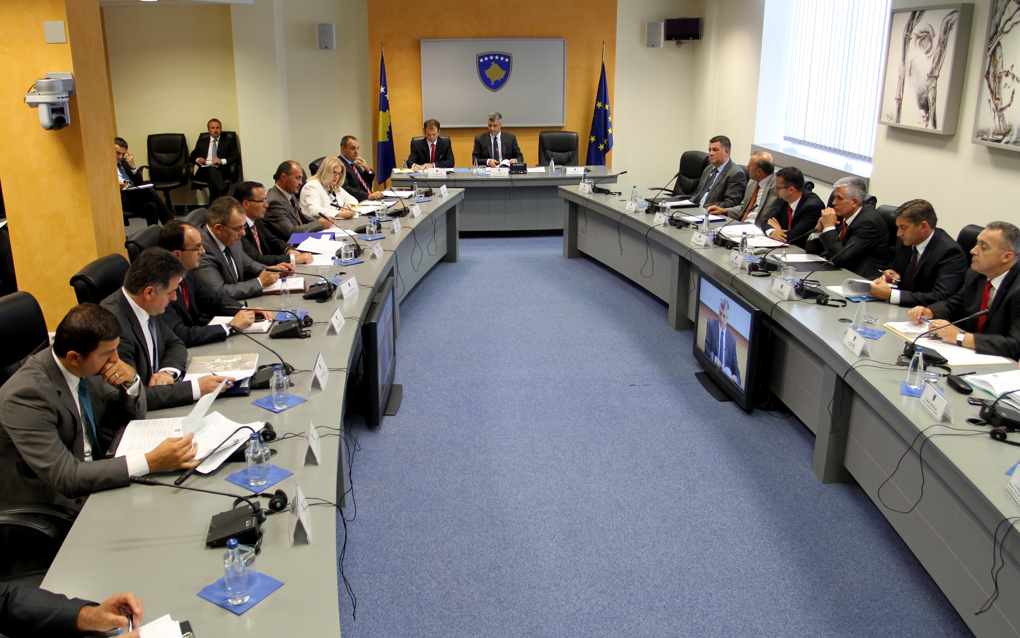 Kosova'da Asgari Ücret 170 mi? 130 Avro mu?