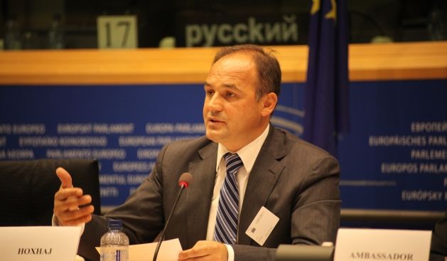 Hoxhaj: MacShane-in Kitabı Kosova'ya Destek