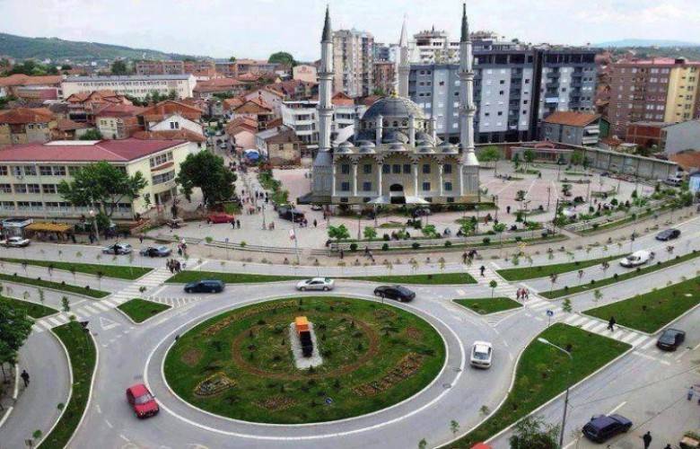 Mitroviça’da Bir Kebapçı Gençleri Zehirledi