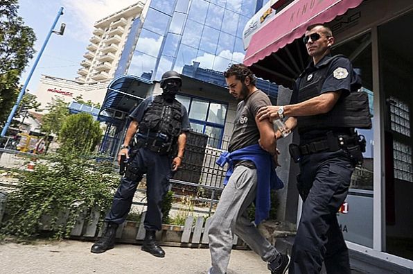 Terör Suçlusu 14 Kişi Daha Aranıyor