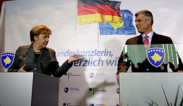 Merkel: Demokratik ve Hukuk Bir Devlet Kurun