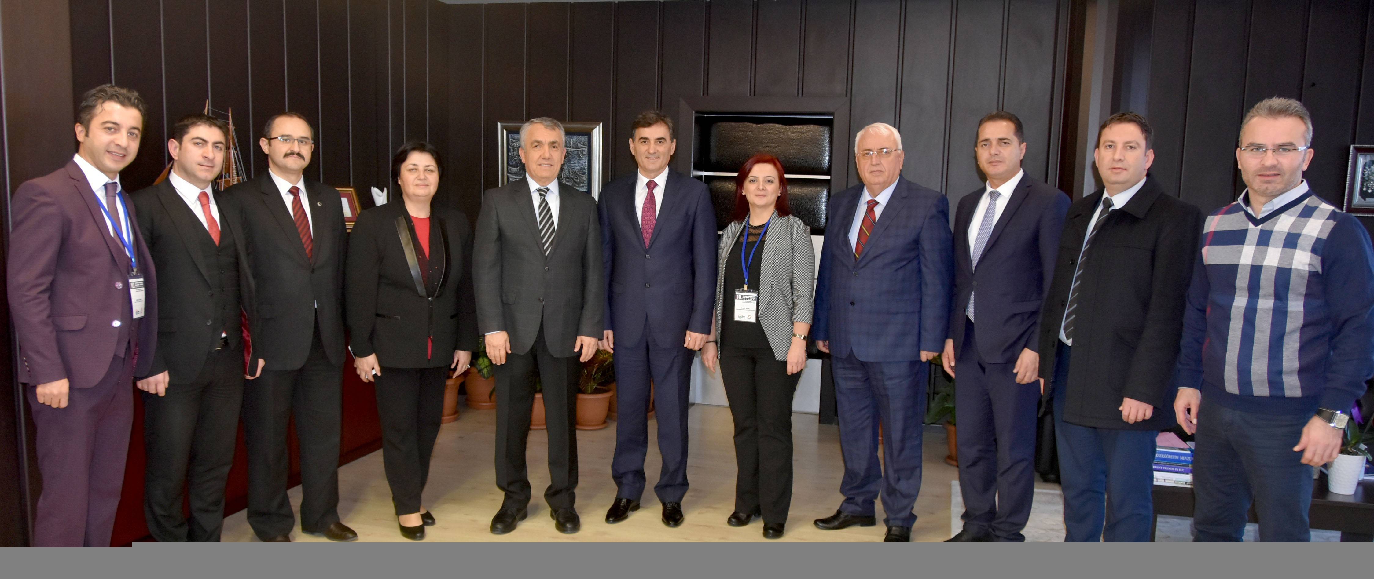 Bakan Yağcılar'dan 19 Mayıs Rektörüne Ziyaret