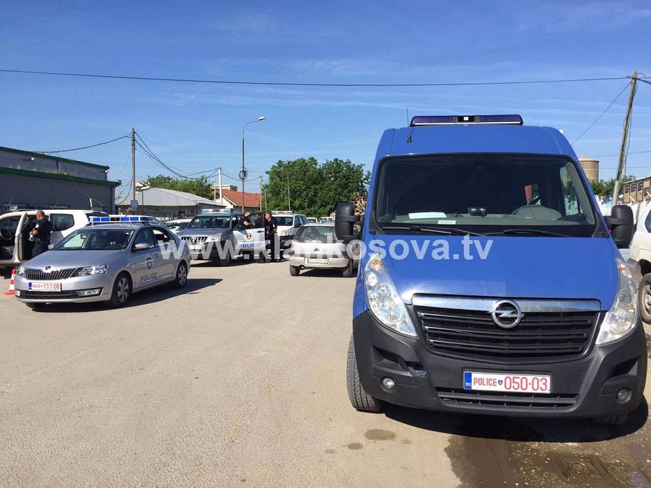 Seçim Malzemesi Polis Güvenliğinde Dağıtılıyor