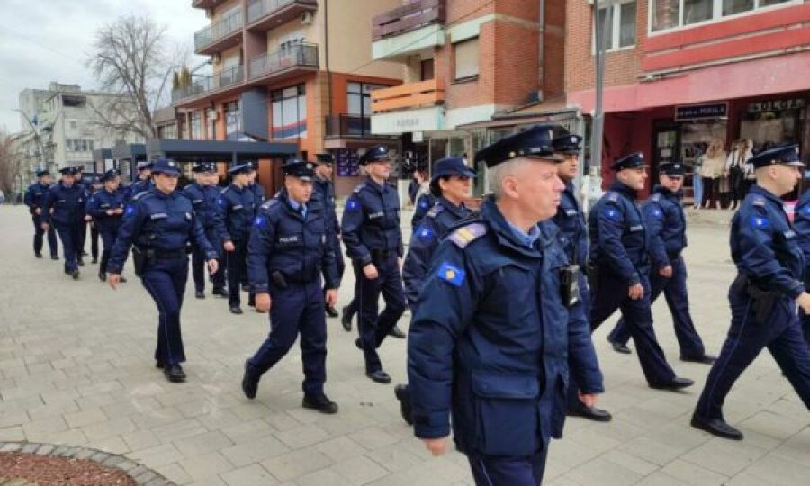 Kuzeyde 117 Yeni Polis Göreve Başladı, 79'u Sırp