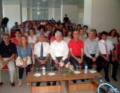 Burhaniye'de Kosovalı Öğretmenlere Seminer