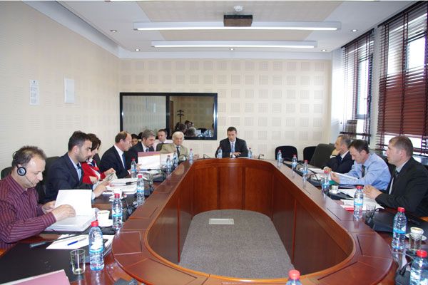 İdari Ofise Türkler De Alınmalı