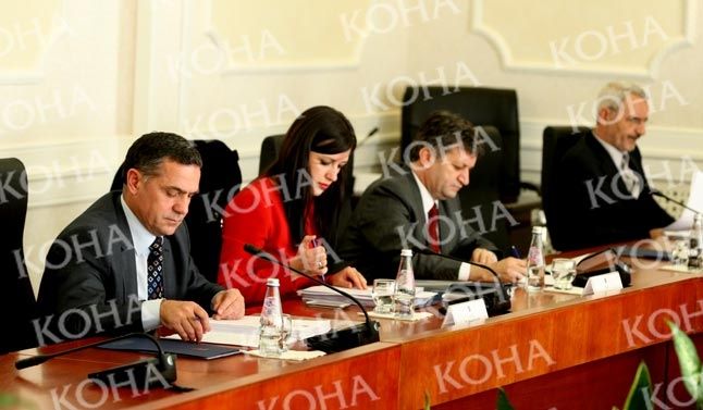 LDK ve AAK: Sırp Seçimleri Anayasa ve Egemenliği İhlal Ettiler