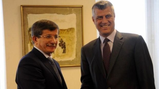 Thaçi'den Davutoğlu'na Kutlama