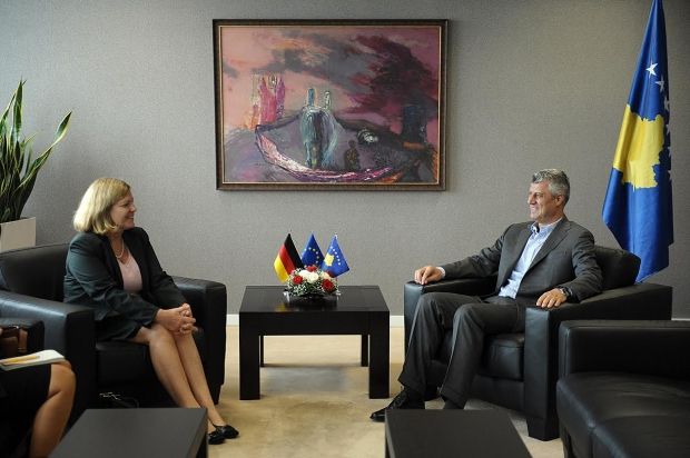 Thaçi, Alman Büyükelçi Viets'i Kabul Etti