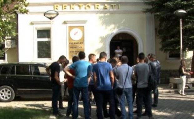 Talebeler Temsilcileri PÜ Senato Toplantısını Boykot Etti