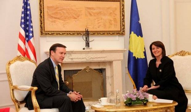Amerikalı Senatör Murphy'nin Kosova Ziyareti Devam Ediyor