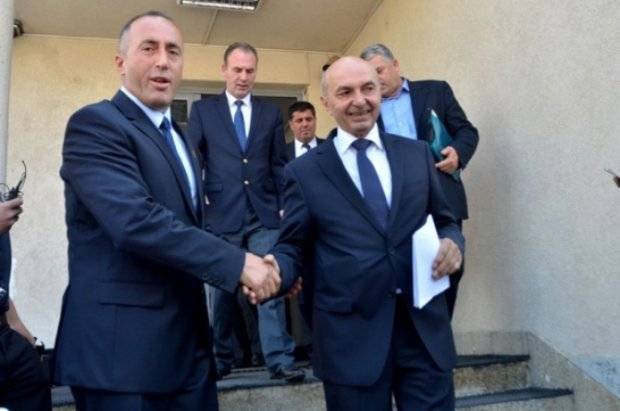 Blok, Oturumun Düzenlenmesi İçin İmza Topladı