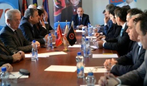 LDK Başkanlık Kurulunun Toplantısı Yapılıyor