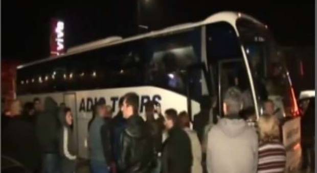 Kosova Polisi, Göç Etmeyi Hedefleyen 300 Kişiyi Geri Çevirdi
