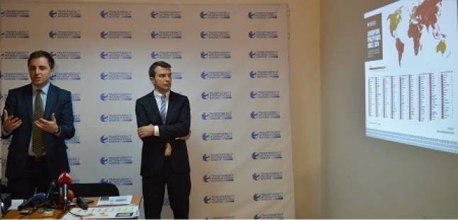 Yolsuzluk Kosova'nın Gelişimini Engellemektedir