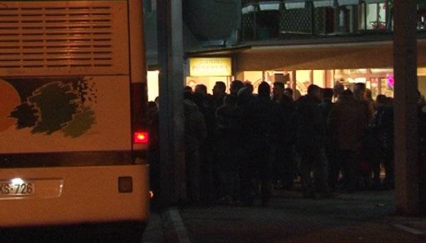 Nereye Gideceklerini Bilmeden Kosova'dan Kaçıyorlar