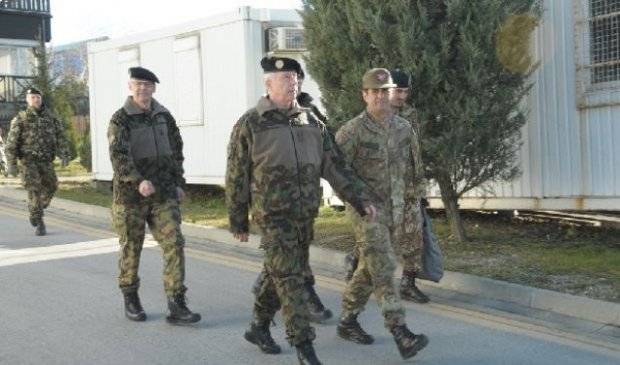 İsviçre Silahlı Güçleri Şefi Kosova Ziyaretinde