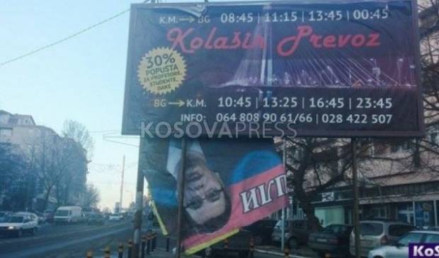 Vuçiç'in Fotograflarının Yer Aldığı Panolar Zarar Gördü