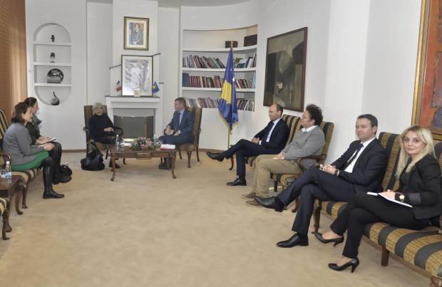 Shala, Fransa'nın Kosova'ya Sunduğu Katkıyı Olumlu Değerlendirdi