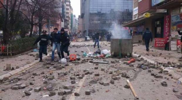 28 Protestocuya Gözaltı Ev Hapsiyle Değiştirildi