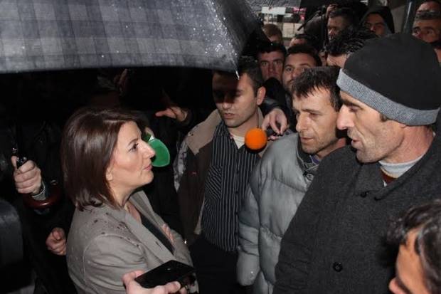 Jahjaga: Kosova'dan Kaçmak Çözüm Değil