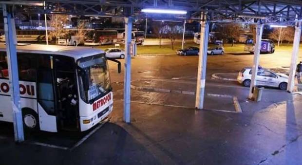 Otogar Gece Bomboştu