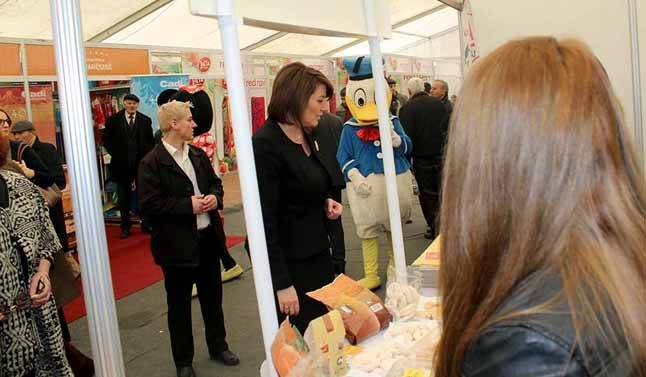 Jahjaga, Yerli Üreticilere Destek Vaat Etti