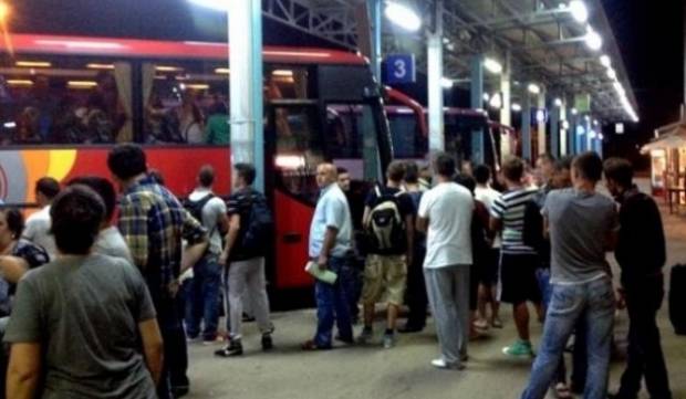 Almanya Kosovalıları Geri Göndermeye  Başladı