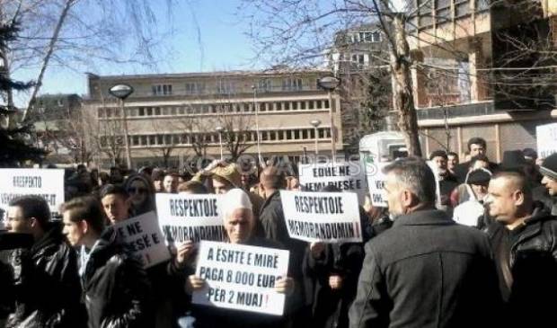 Öğrenciler Şiddet  Eylemlerinde Bulunacağını Uyardı