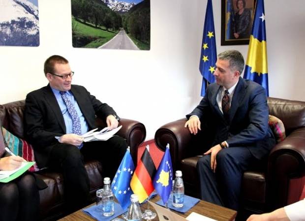 Kosova Vize Talimatlarını Tamamlamak Üzere