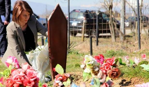 Cumhurbaşkanı Jahjaga Büyük Kruşa ve Rahovça'yı Ziyaret Etti.