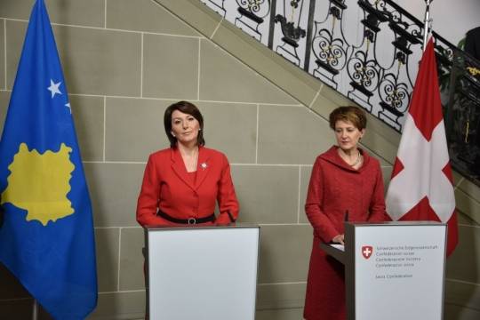 Jahjaga, İsviçre Cumhurbaşkanından Destek Aldı