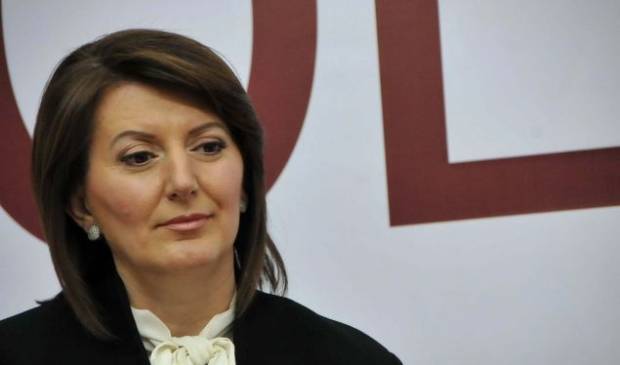 Jahjaga: Sakin ve Şiddette Başvurmadan Protesto Edin
