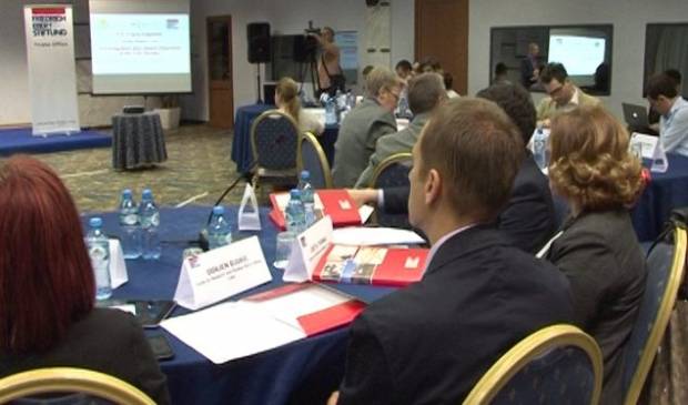 Kosova'da Gençlerin 70%-i İşsiz