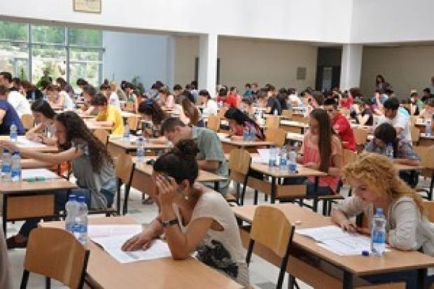 35 Bin İlkokul Mezunu Yarın Sınava Giriyor