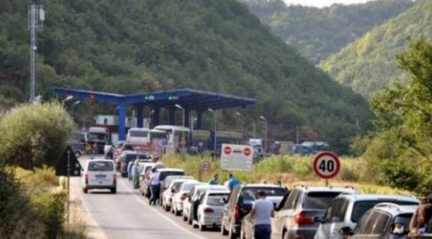 Avusturya ve Macaristan Sırbistan ile Sınırını Koruyor
