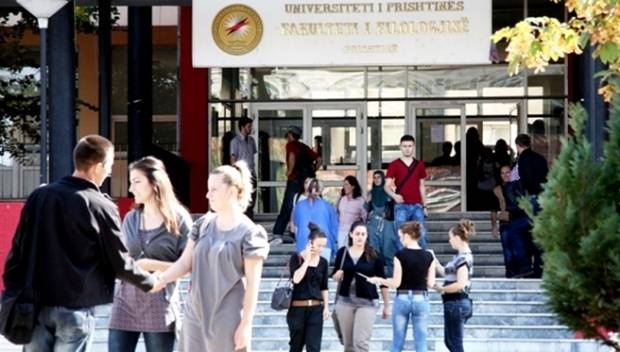 Priştine Üniversitesi'ne İlk Günde 5.000-nin Üzerinde Başvuru