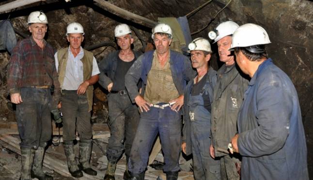 Trepçe Madencileri Greve Başladı