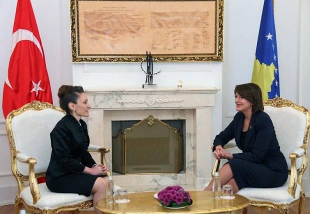 Jahjaga, Türkiye'nin Yeni Büyükelçisiyle Görüştü