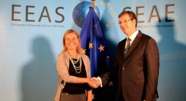 Mogherini,  Vuçiç ile de Görüşüyor
