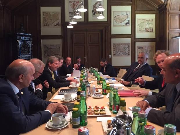 Mustafa, Otoban Projesi Toplantısına Katıldı
