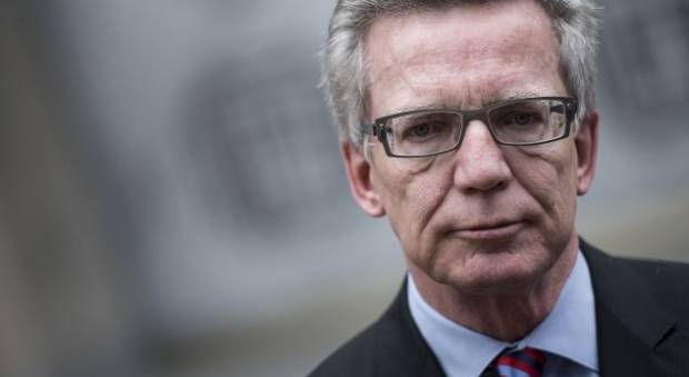 Maiziere: Gelin Çalışın, Sığınma Talep Etmeyin