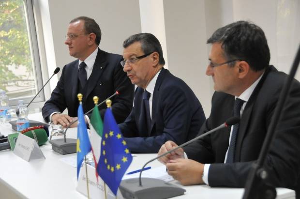 Chiti: Kosova Güvenli Fakat Avrupa'da İzole Edilmiş Bir Ülke