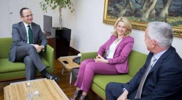 Arnavutluk Yakova'da Fahri Konsolosluk Açıyor